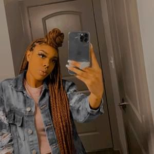 Meet your Posher, Kierra